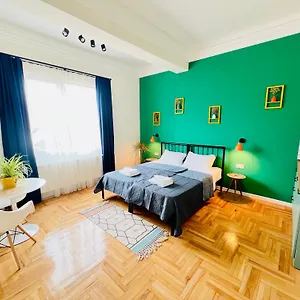  Apart Otel Pirosmani Boutique